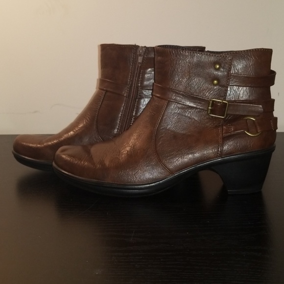 Brown Ankle Boots (EUC). - Picture 8 of 8